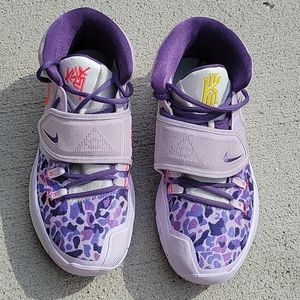 Nike Kyrie 6 Basketball Shoes